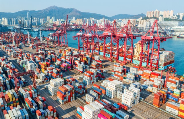 Czy port Hongkong ma problemy?