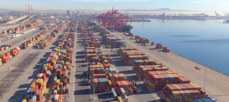 Drastyczny spadek importu - czyli port w Los Angeles i Long Beach